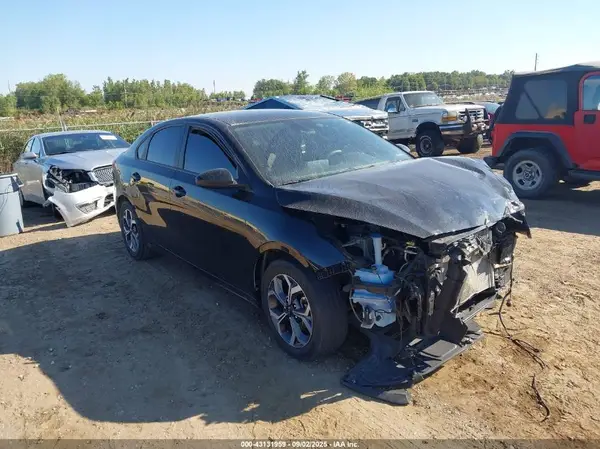 3KPF24AD8ME362197 2021 KIA FORTE