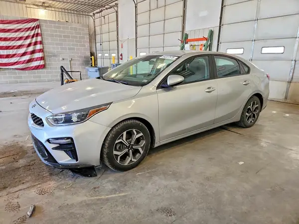 3KPF24AD8ME362779 2021 KIA FORTE - Image 1