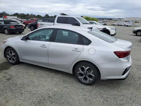 3KPF24AD8ME363978 2021 KIA FORTE - Image 2