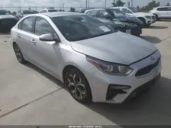 3KPF24AD8ME364564 2021 KIA FORTE
