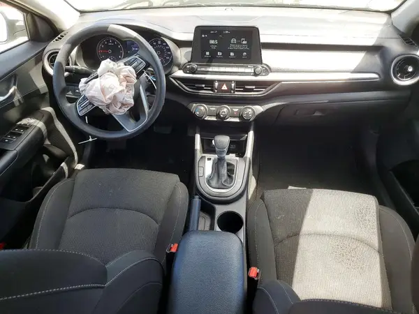3KPF24AD8ME364709 2021 KIA FORTE - Image 8