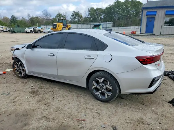 3KPF24AD8ME365729 2021 KIA FORTE - Image 2