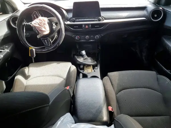 3KPF24AD8ME365729 2021 KIA FORTE - Image 8