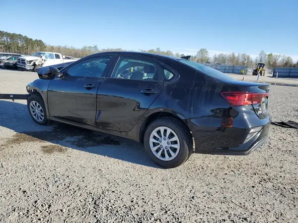 3KPF24AD8ME373300 2021 KIA FORTE - Image 2