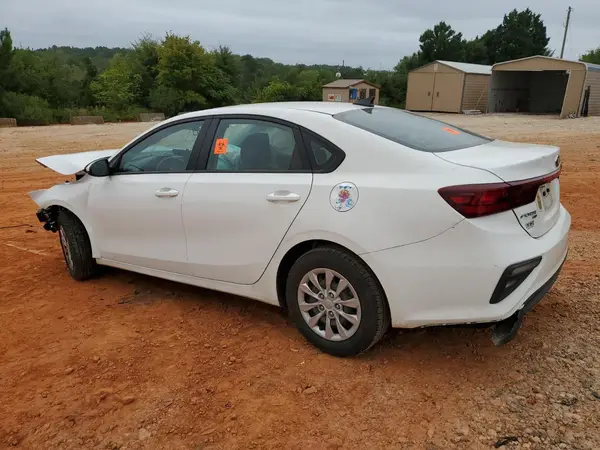 3KPF24AD8ME374348 2021 KIA FORTE - Image 2