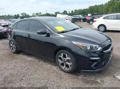 3KPF24AD8ME375807 2021 KIA FORTE