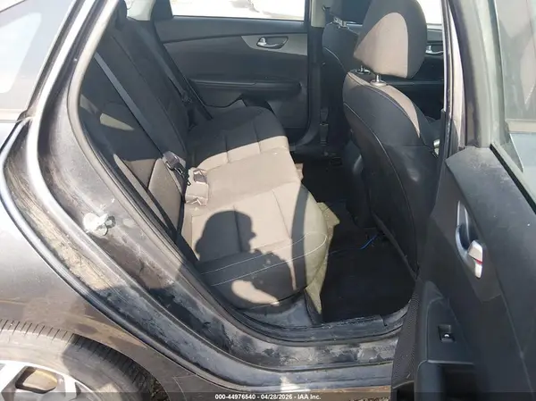 3KPF24AD8ME376617 2021 KIA FORTE - Image 8