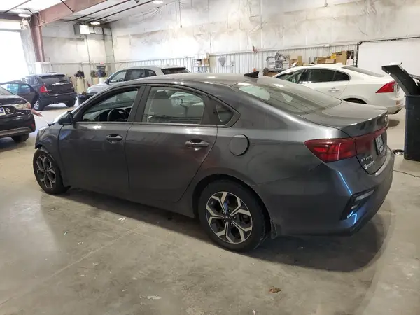 3KPF24AD8ME376892 2021 KIA FORTE - Image 2