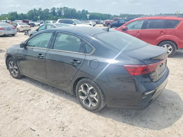 3KPF24AD8ME377119 2021 KIA FORTE - Image 2