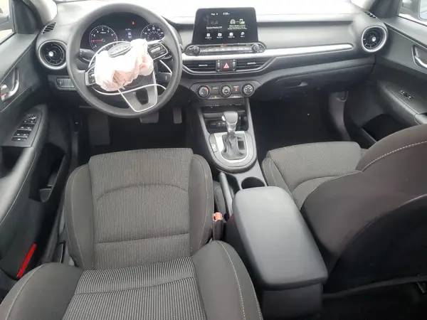 3KPF24AD8ME377878 2021 KIA FORTE - Image 8