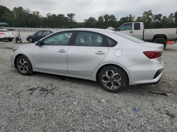 3KPF24AD8ME379162 2021 KIA FORTE - Image 2