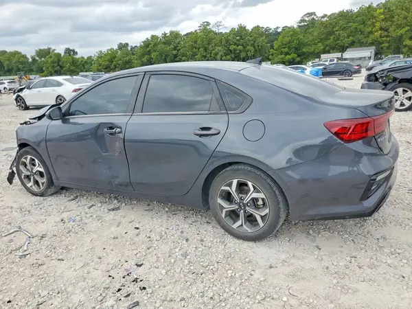 3KPF24AD8ME381087 2021 KIA FORTE - Image 2