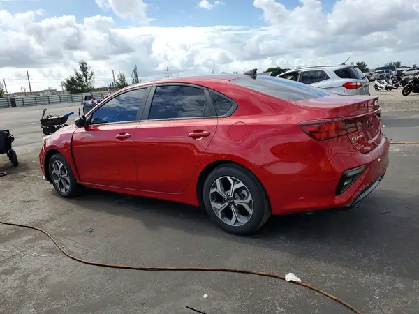 3KPF24AD8ME383793 2021 KIA FORTE - Image 2
