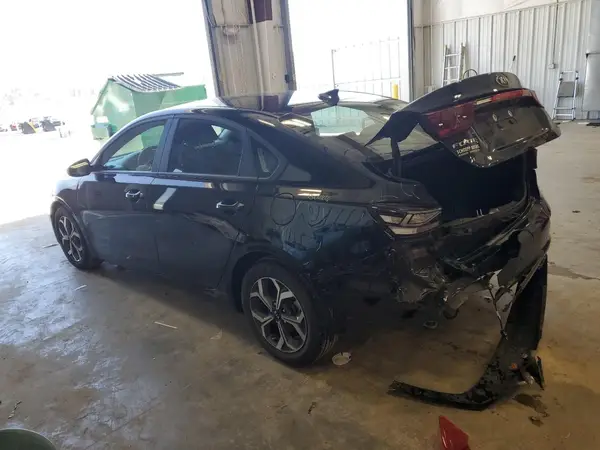 3KPF24AD8ME384071 2021 KIA FORTE - Image 2