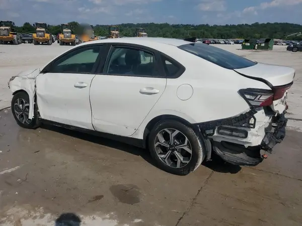 3KPF24AD8ME386354 2021 KIA FORTE - Image 2