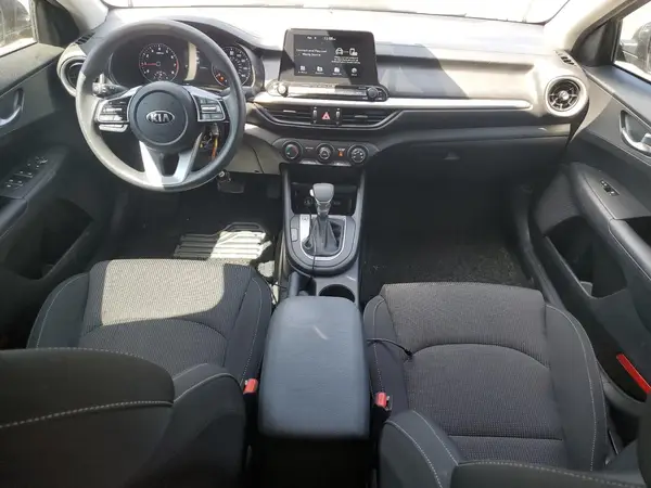 3KPF24AD8ME386693 2021 KIA FORTE - Image 8