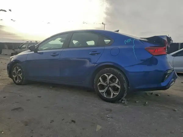 3KPF24AD8ME387410 2021 KIA FORTE - Image 2