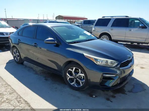 3KPF24AD8ME387648 2021 KIA FORTE - Image 1