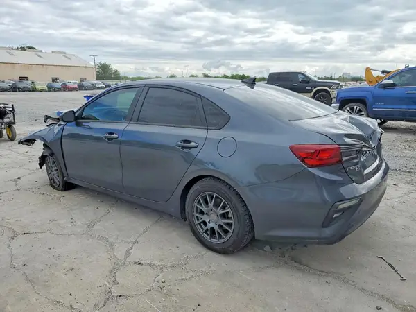3KPF24AD8ME388623 2021 KIA FORTE - Image 2