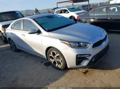 3KPF24AD8ME389805 2021 KIA FORTE