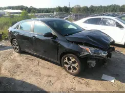 3KPF24AD8ME390405 2021 KIA FORTE