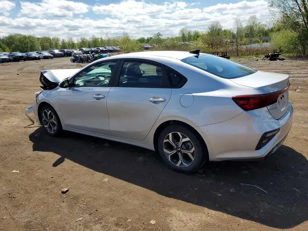 3KPF24AD8ME391120 2021 KIA FORTE - Image 2