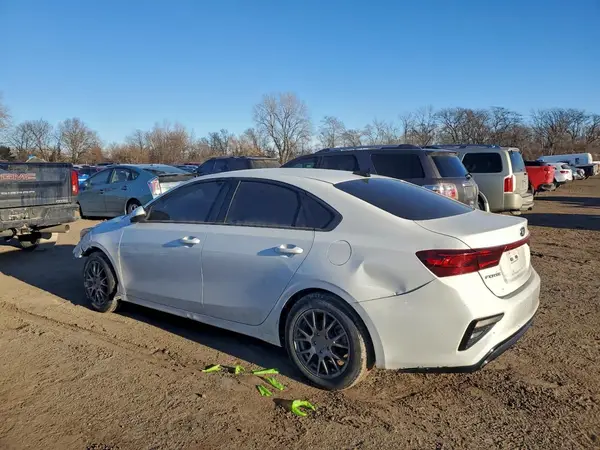 3KPF24AD8ME391361 2021 KIA FORTE - Image 2