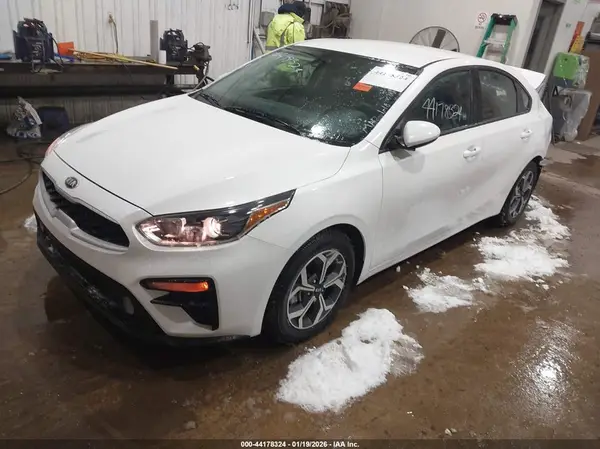 3KPF24AD8ME391540 2021 KIA FORTE - Image 2