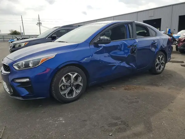 3KPF24AD8ME392218 2021 KIA FORTE - Image 1