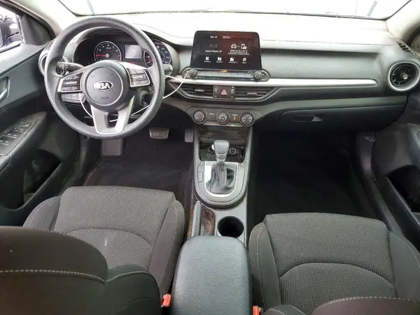 3KPF24AD8ME392218 2021 KIA FORTE - Image 8