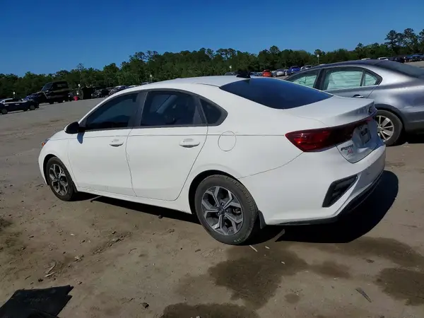3KPF24AD8ME395023 2021 KIA FORTE - Image 2