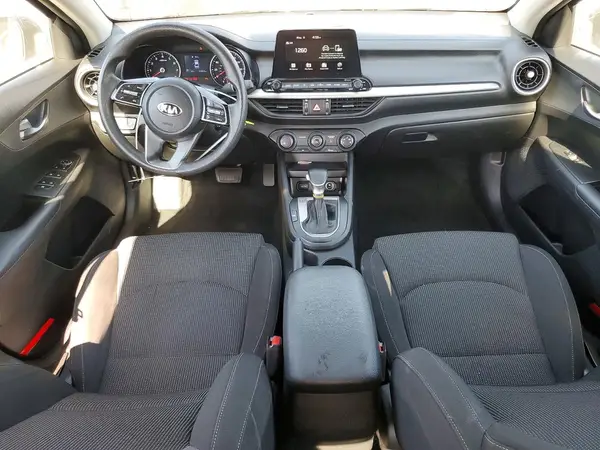 3KPF24AD8ME402083 2021 KIA FORTE - Image 8