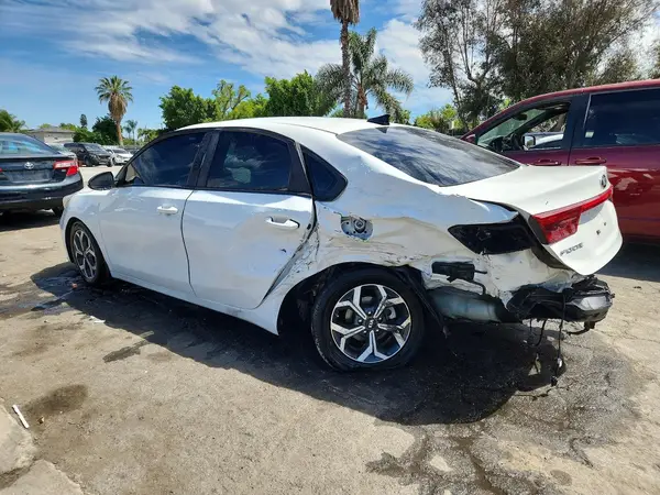 3KPF24AD8ME403881 2021 KIA FORTE - Image 2