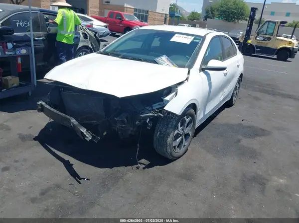 3KPF24AD8ME403914 2021 KIA FORTE - Image 2