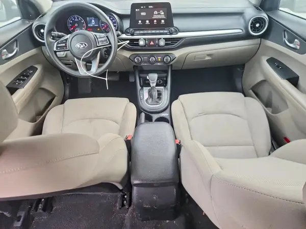 3KPF24AD8ME404299 2021 KIA FORTE - Image 8