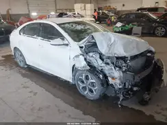 3KPF24AD8ME405551 2021 KIA FORTE