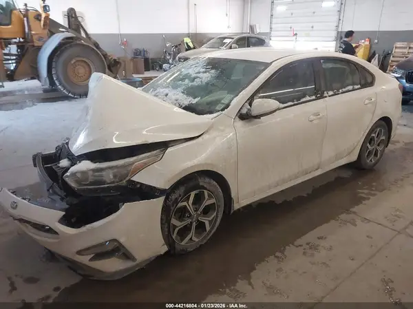 3KPF24AD8ME405551 2021 KIA FORTE - Image 2