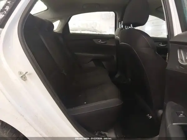 3KPF24AD8ME405551 2021 KIA FORTE - Image 8