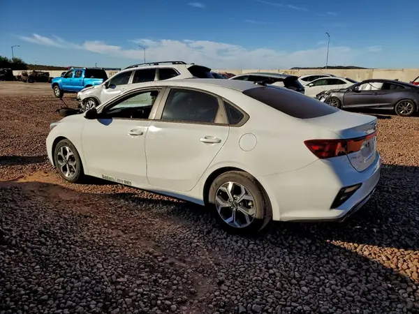 3KPF24AD8ME409812 2021 KIA FORTE - Image 2