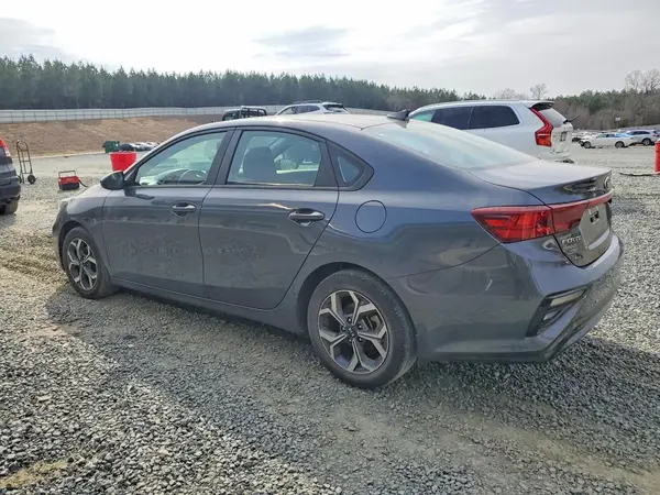 3KPF24AD8ME411480 2021 KIA FORTE - Image 2