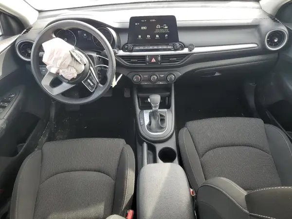 3KPF24AD8ME411513 2021 KIA FORTE - Image 8