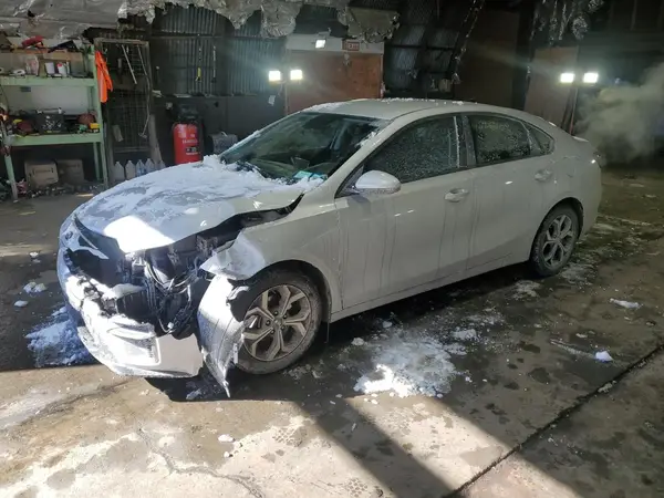 3KPF24AD8ME415643 2021 KIA FORTE - Image 1