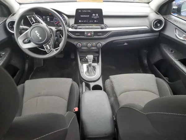 3KPF24AD8NE417975 2022 KIA FORTE - Image 8