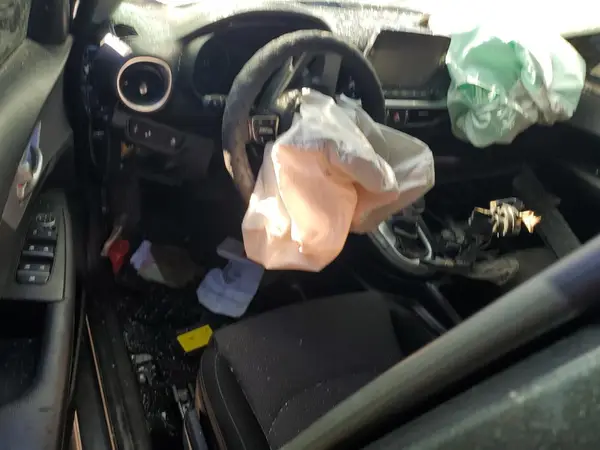 3KPF24AD8NE423551 2022 KIA FORTE - Image 8