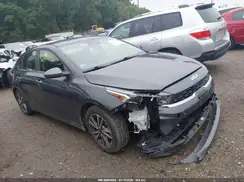 3KPF24AD8NE424005 2022 KIA FORTE