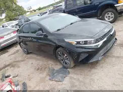 3KPF24AD8NE424781 2022 KIA FORTE