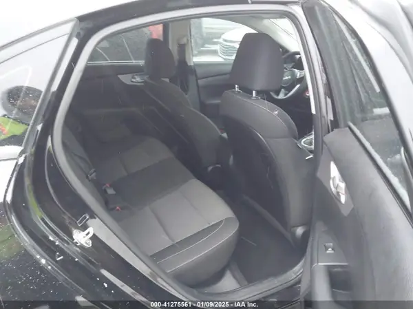 3KPF24AD8NE424781 2022 KIA FORTE - Image 8
