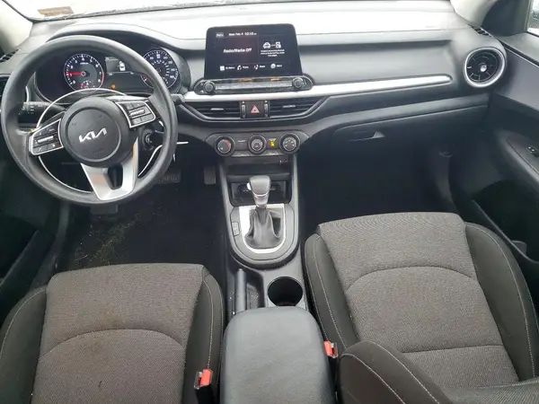 3KPF24AD8NE427194 2022 KIA FORTE - Image 8