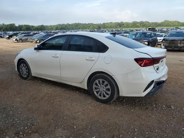 3KPF24AD8NE430192 2022 KIA FORTE - Image 2