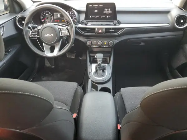 3KPF24AD8NE430192 2022 KIA FORTE - Image 8